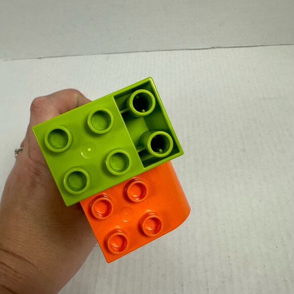 Duplo Lot of 20 Curved Top Slope Bricks Pieces Blocks 2x2 3x2 2x3. - Picture 6 of 7